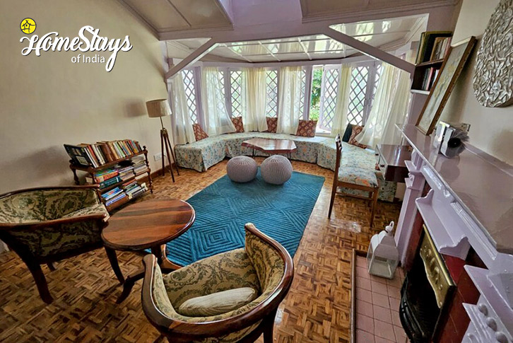 Living-Area-2-The Antique Abode Heritage Homestay, Shimla