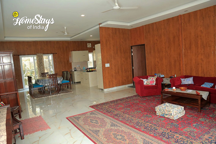 Living-Area-Happy Haze Homestay-Sirmaur