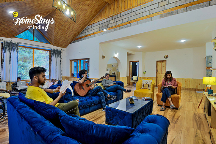 Living-Area-with-Guest-Celestia Boutique Homestay-Naggar