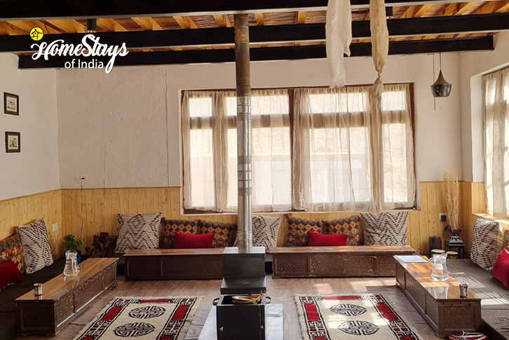 Living-area-Pangmo Village Homestay-Spiti