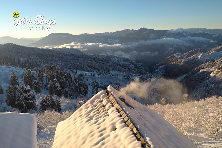 Morning-View-Snow Mist Homestay-Aut