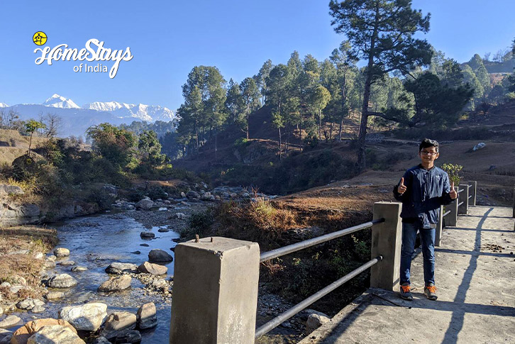 Nearby-Water-Stream-Dreamy Dawn Homestay-Kausani