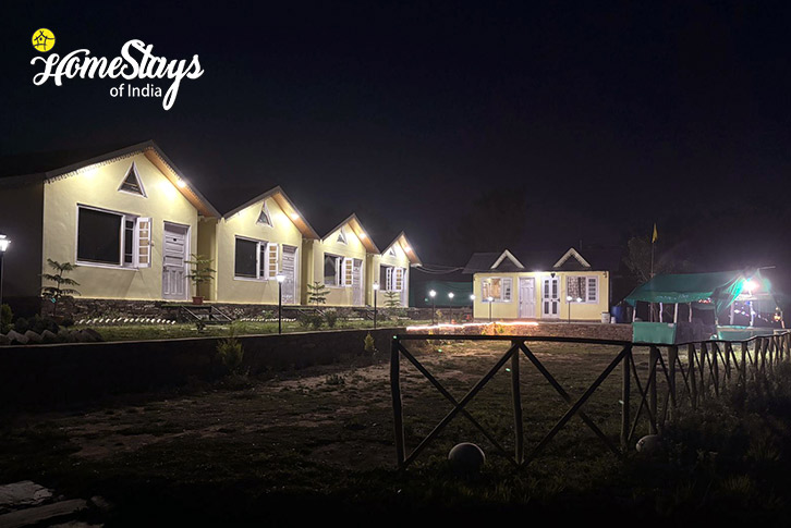 Night-Hillside Harmony Homestay-Chail