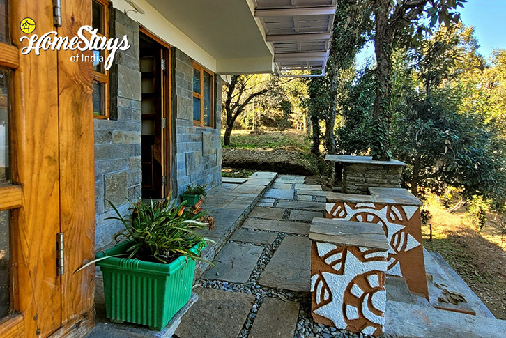 Outside-Area-Aesthetic Bliss Homestay, Jalna-Almora