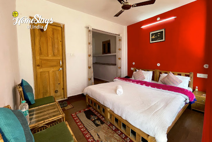 Premium-Room-2.1-Lap of Gods Homestay-Joshimath