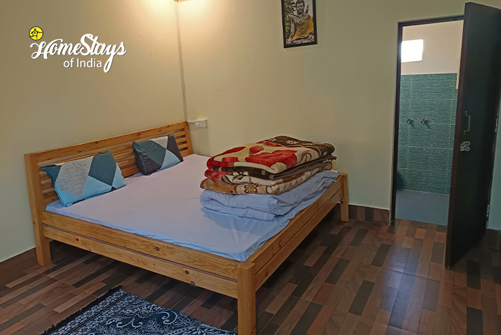 Room-1-Temple Town Homestay-Dwarahat