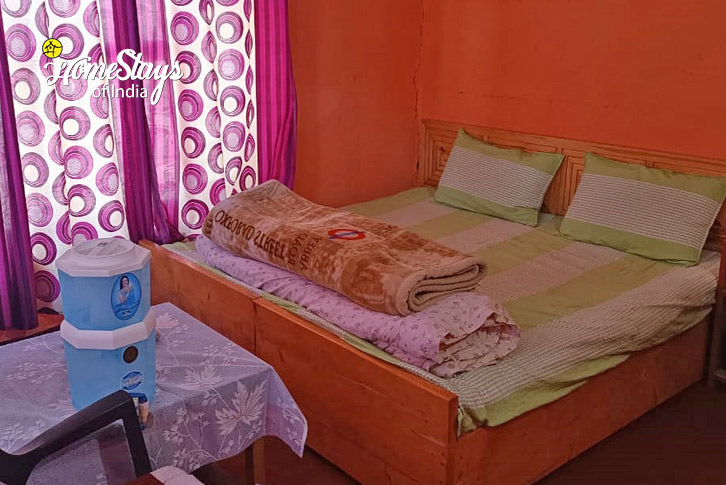 Room-1-Community Homestays-Demul-Spiti