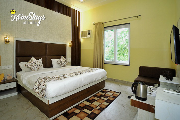 Classic Room-2-Rise in Love Homestay-Agra