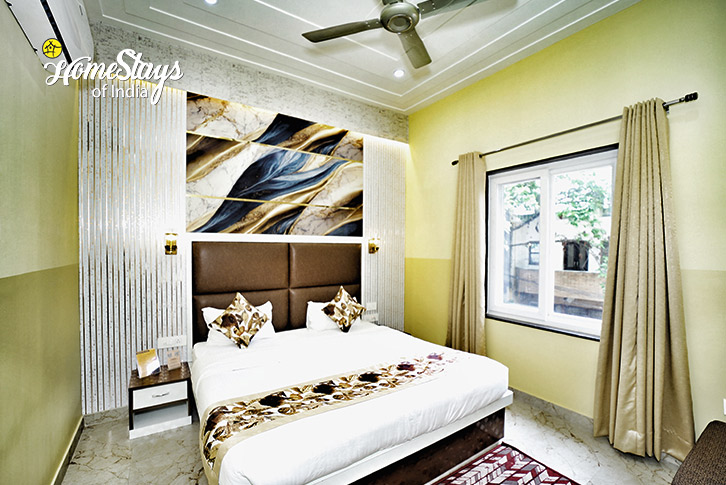 Classic Room-1-Rise in Love Homestay-Agra