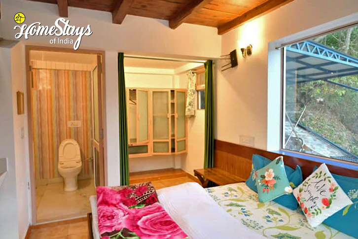 Room-View-Hinsar Farmstay, Kempty-Mussoorie