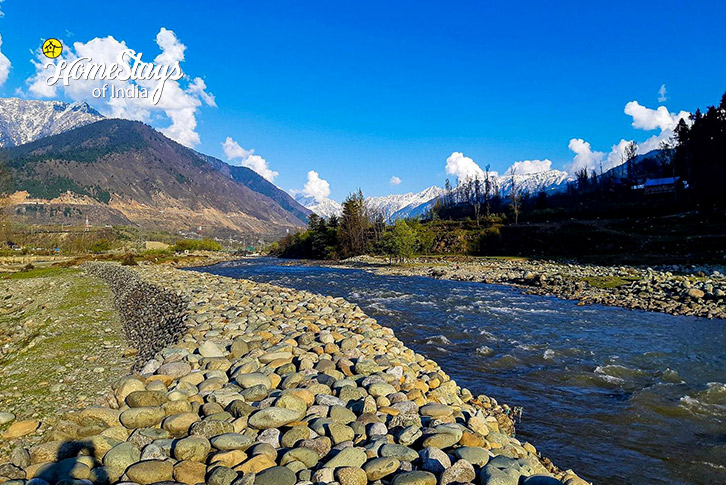 Sindh River-View-Sindh Riverside Cottages-Ganderbal