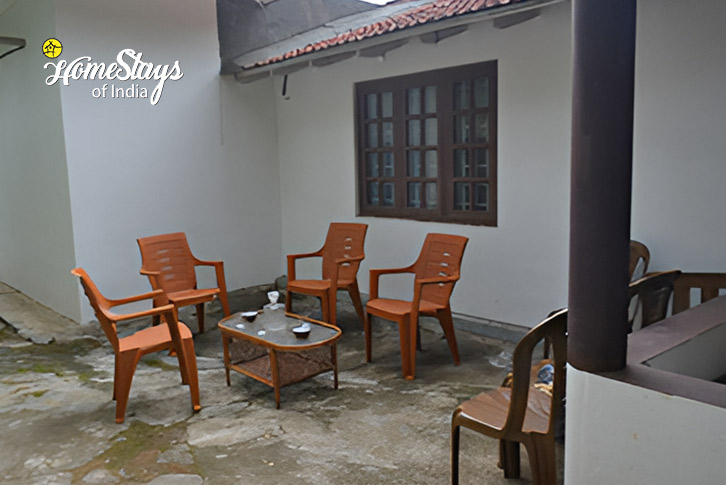 Sitout-Area-Birds and Brews Homestay-Suntikoppa, Coorg