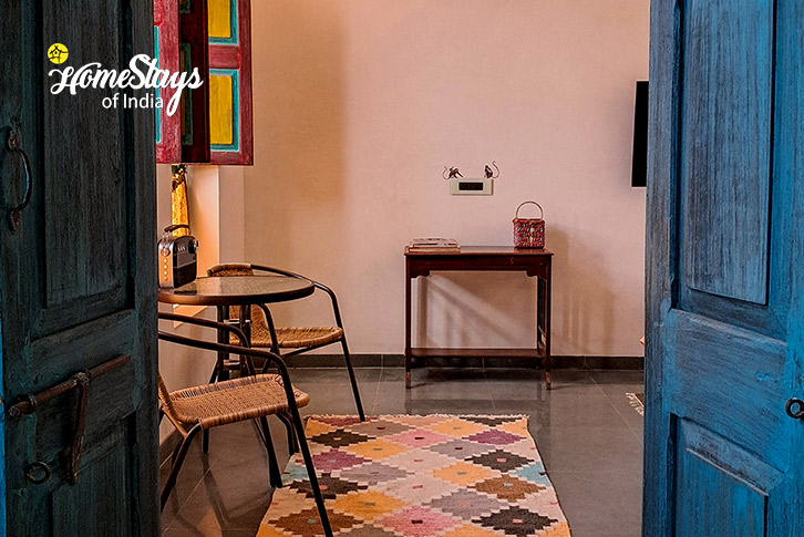 Sitting-The Creative Canvas Homestay-Udaipur