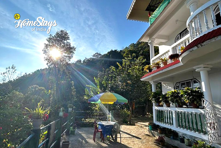 Sunrise-Windward Homestay-Namthang, South Sikkim