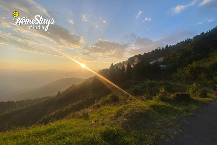 Sunset-View-Sunrise Crest Homestay, Rangbull-Darjeeling