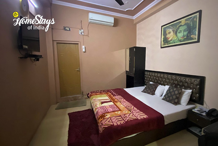 Superior-Room-Sacred City Homestay-Varanasi