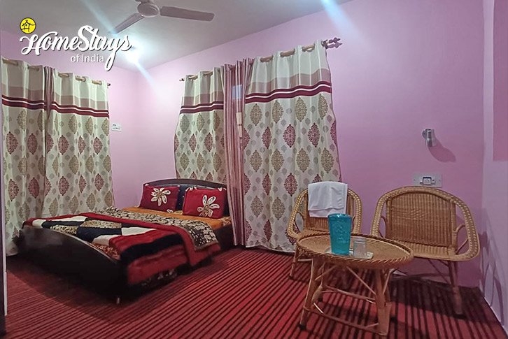 Superior-room-3-Truly Local Homestay-Srinagar