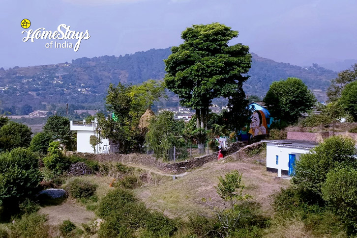 Surrounding-View-Temple Town Homestay-Dwarahat