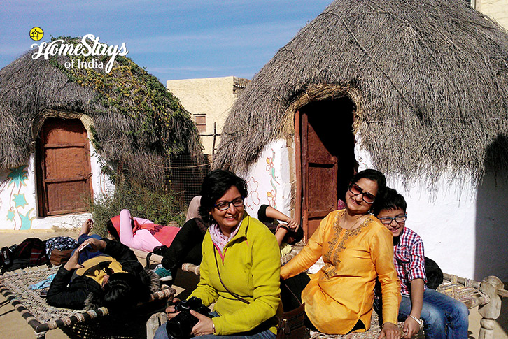 Taditional Huts View-Khuri-Homestay-Jaisalmer