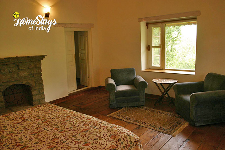 Classic Room-1-Raison Homestay-Kullu